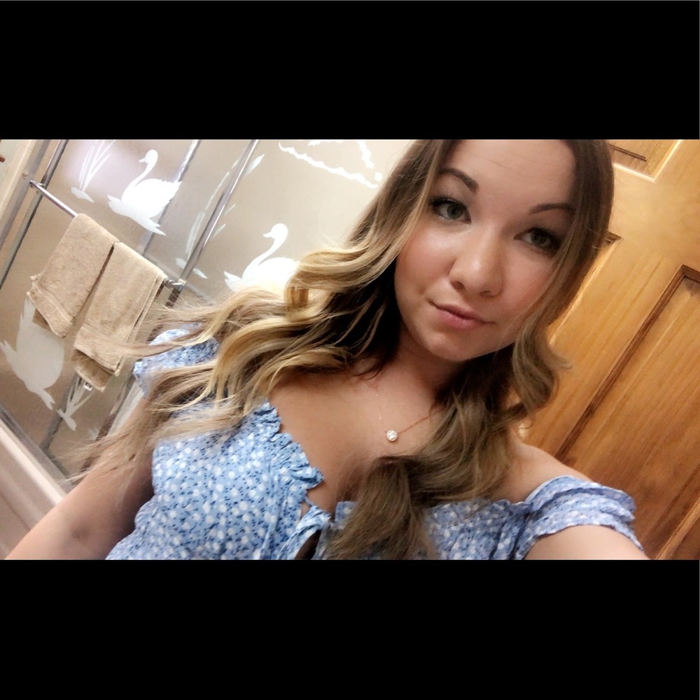 Meet your Posher, Ashley